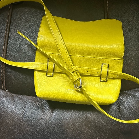 New York &. Co. Yellow Belted Fanny Pack - Picture 3 of 13